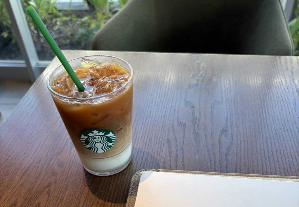 カフェで仕事